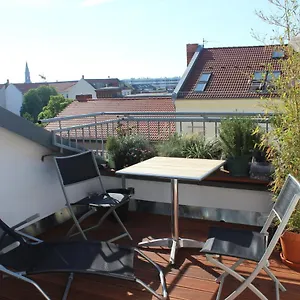 https://rooftop-loft-mitte-and-bikes.find-berlin-hotels.com